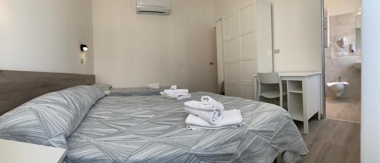 Hotel Laika Rimini Esterno foto